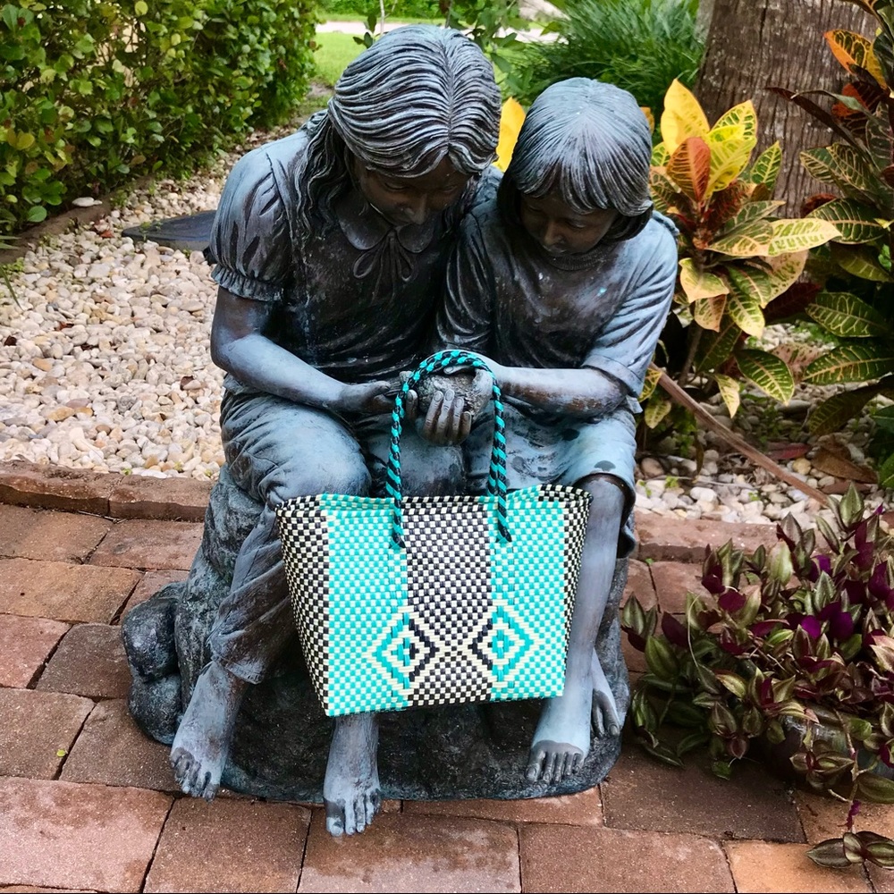 NWOT HANDWOVEN AND SUSTAINABLE MEDIUM TURQUOISE, BLACK & CREAM TOTE BAG, MEXICAN - Picture 4 of 9